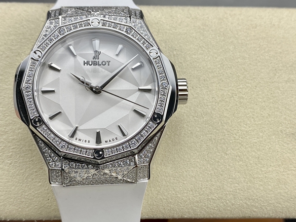 ウブロコピー時計全体デザイン